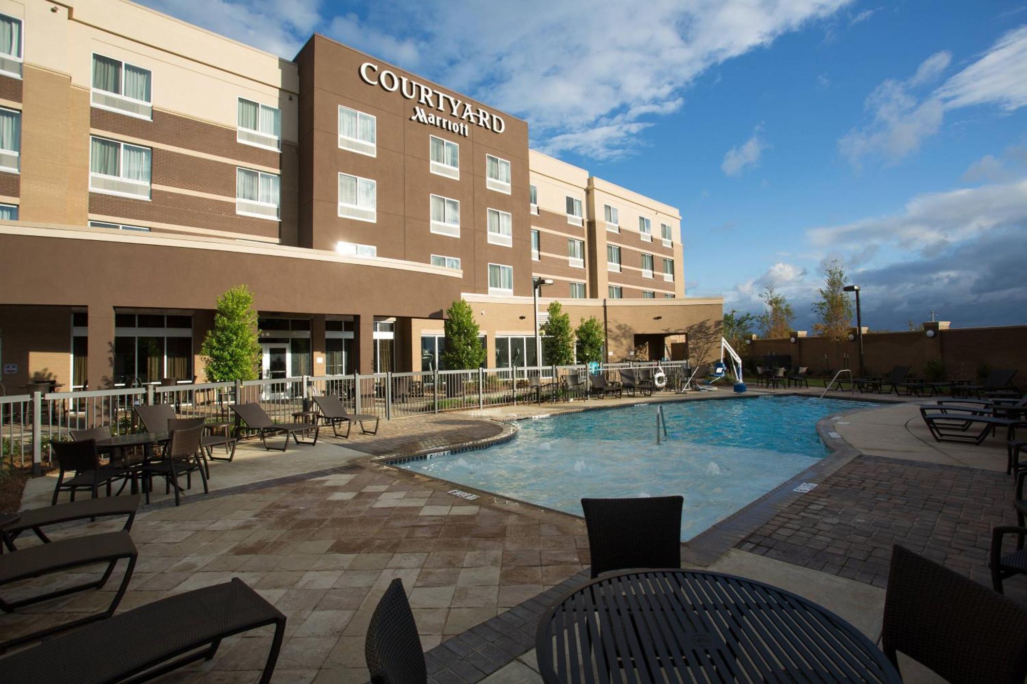 Courtyard By Marriott Starkville Msu At The Mill Conference Center Exterior photo